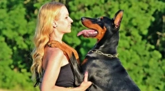 Jumpuri pline de bucurie